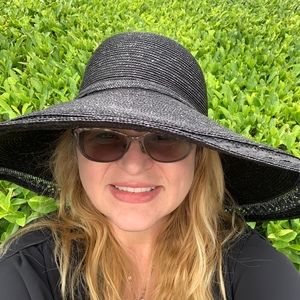 Meet your Posher, Trella